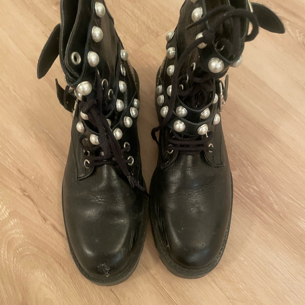 Zara Black Pearl-Embellished buckle combat  boots